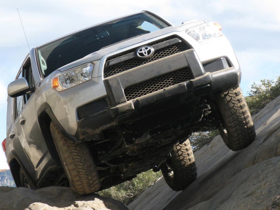 Toyota 4Runner Trail 2009 года  (фото 15 из 30)